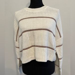 Moon & Madison Cropped Sweater Sz. M